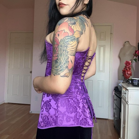 💜 Grunge Victorian Goth Corset NWT! - Picture 7 of 9